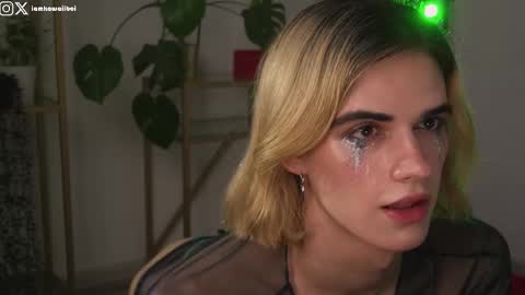 sasha online show from February 25, 12:03 am