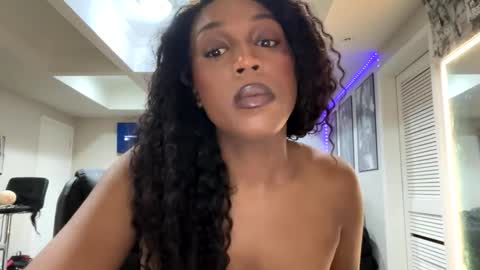 kaylagalaore online show from March 6, 5:07 pm