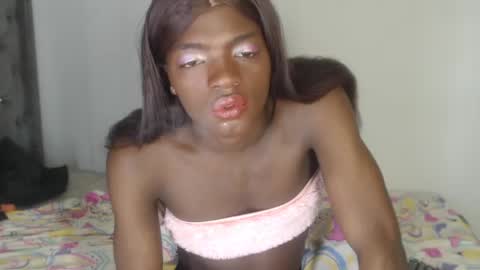 kenia_nihiara online show from July 10, 2:54 pm