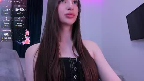 Khloe online show from October 2, 9:58 pm