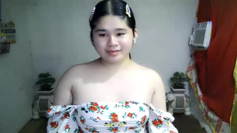 Your SweetGirl Ts online show from September 22, 4:56 pm