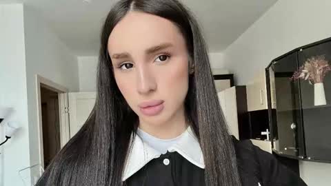 Kim Oberlin online show from March 17, 7:05 pm