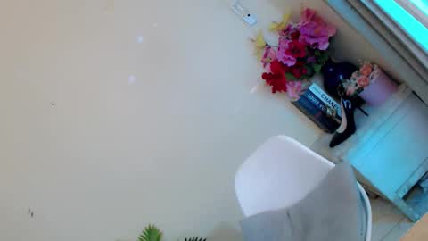 Snapshot of kissmebetter chatting on September 20, 5:57 am Saint Onicka online show from September 20, 5:57 am