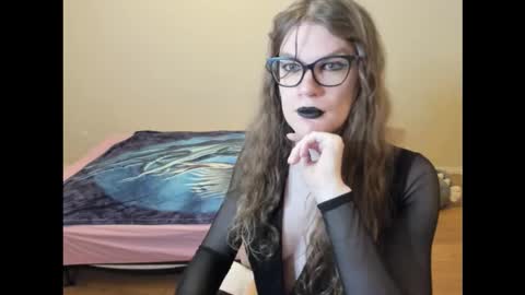 kissykryssie online show from February 2, 8:13 am