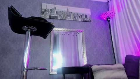 Kendall Saray   online show from March 5, 4:30 am