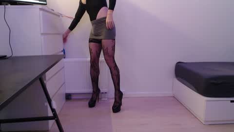 Krasyn Stille online show from December 7, 8:16 am