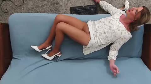 Kristal Mountain online show from October 2, 4:46 am