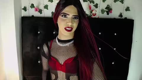 kristal_queen01 online show from March 12, 7:02 am