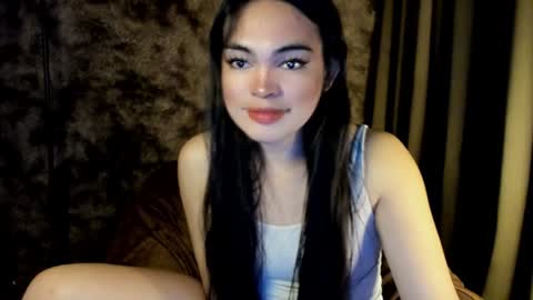 Snapshot of krystal_angel chatting on January 21, 10:30 pm krystal_angel online show from January 21, 10:30 pm