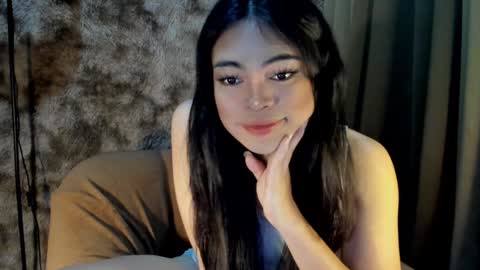 Snapshot of krystal_angel chatting on January 25, 10:28 pm krystal_angel online show from January 25, 10:28 pm
