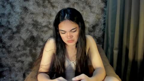 Snapshot of krystal_angel chatting on February 4, 2:17 am krystal_angel online show from February 4, 2:17 am