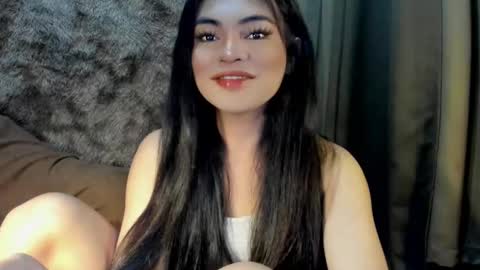 Snapshot of krystal_angel chatting on February 24, 10:47 pm krystal_angel online show from February 24, 10:47 pm