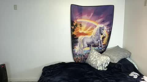 Lacy8Vankort online show from October 21, 7:59 pm