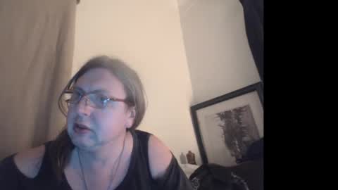 Snapshot of lady_delilah_ts chatting on February 12, 9:20 am Delilah-Catherine online show from February 12, 9:20 am