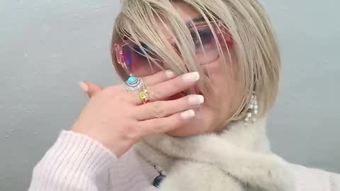 Oxana online show from January 9, 1:10 am