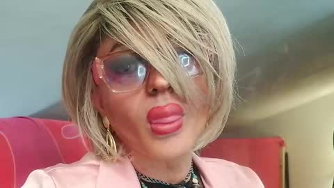 Oxana online show from March 28, 1:07 am