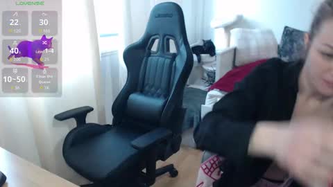 Lara online show from February 7, 12:33 pm