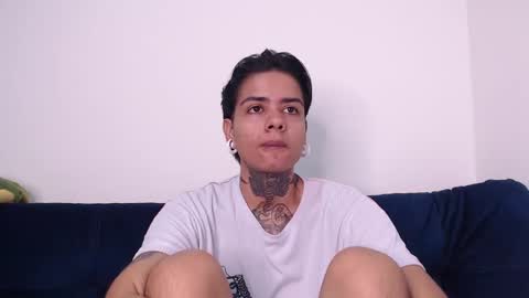 Alex online show from December 3, 3:17 pm