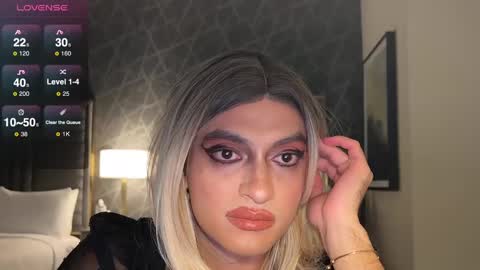 lauran101 online show from December 3, 3:48 am