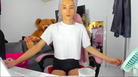 SF online show from April 22, 8:49 pm