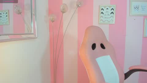 laurenns_ online show from January 11, 6:01 pm