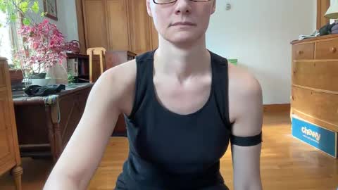 Lee online show from February 15, 3:17 pm