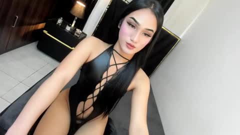 leanna online show from November 4, 5:12 pm