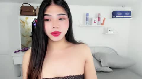 leighottie online show from March 8, 7:17 pm