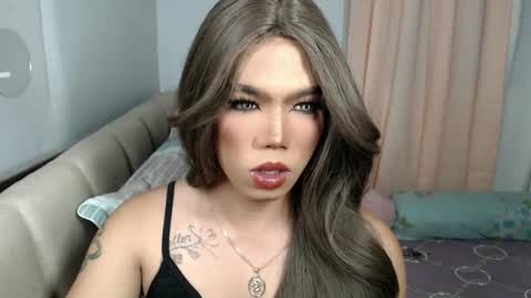 lena online show from February 15, 9:49 am