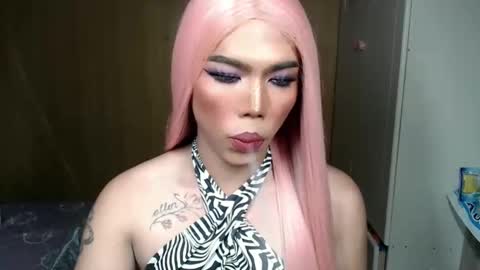 lena online show from March 10, 5:29 pm