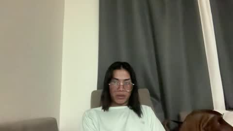 Snapshot of likliklicklengleng chatting on September 11, 9:45 pm Leng online show from September 11, 9:45 pm