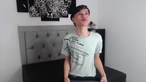 lil_noah78 online show from January 22, 1:11 pm