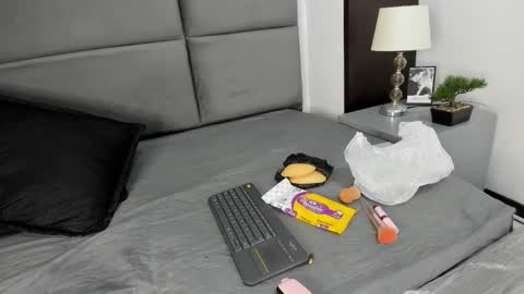 lizz_luna online show from October 1, 3:23 pm