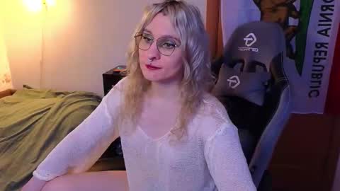 Lori -----------------------------------    online show from February 2, 2:16 pm