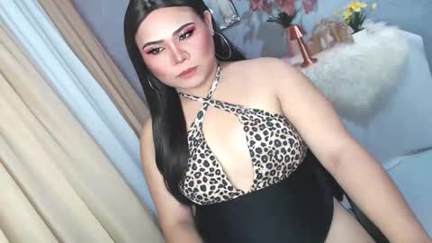 Snapshot of lovely_dale chatting on October 17, 10:19 am Lovely Dale online show from October 17, 10:19 am