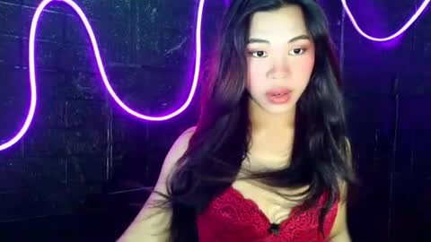 lovely_krizzy online show from April 9, 11:16 am