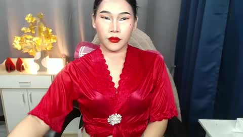 Snapshot of lovelysugar18 chatting on February 2, 12:24 pm STWEET LINA online show from February 2, 12:24 pm