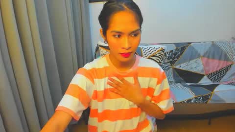 pauleen online show from December 21, 5:02 am