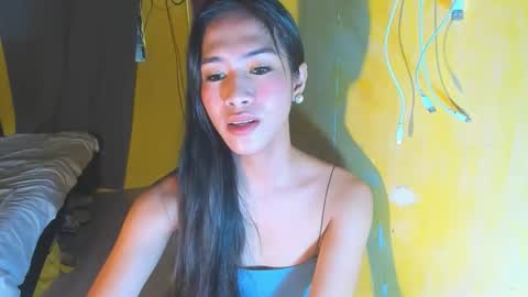 pauleen online show from April 10, 1:56 am