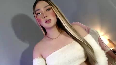 lovers moon22 online show from February 8, 11:24 pm