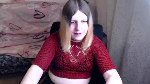 Loxasia online show from February 25, 5:15 pm