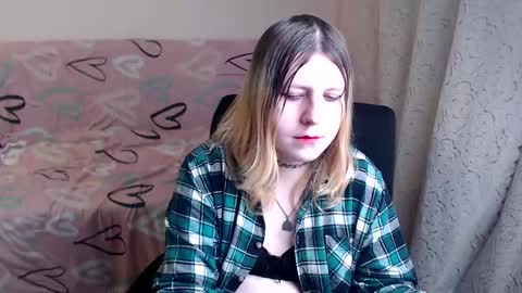 Loxasia online show from February 27, 5:47 pm