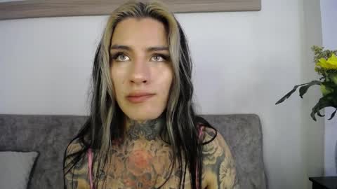 luciiana online show from March 31, 5:26 pm