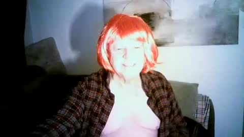 hothornylucy online show from February 24, 5:43 am