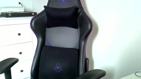 Snapshot of luizacandy chatting on October 30, 5:01 pm luizacandy online show from October 30, 5:01 pm