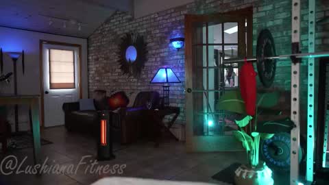 SHOWS ALL MONDAY WEDNESDAYFRIDAYSATURDAY  IN THE MORNING online show from February 16, 1:20 pm