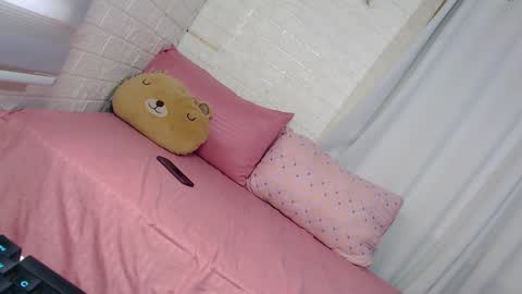 KEISHA  -  DONT FORGET TO FOLLOW ME AND GIVE ME THUMBS UP 3 online show from December 15, 1:35 am