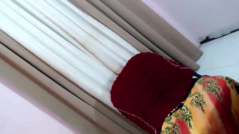 lustyseraphina online show from January 10, 3:34 am