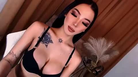 Snapshot of luxywilson chatting on January 11, 6:14 am luxy online show from January 11, 6:14 am