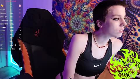 Snapshot of lynxanarres chatting on December 31, 3:23 am Lynx Anarres online show from December 31, 3:23 am